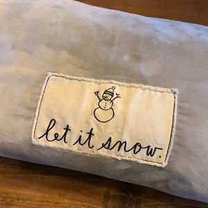 Rae Dunn • “Let it Snow” Throw • Queen • 90x90